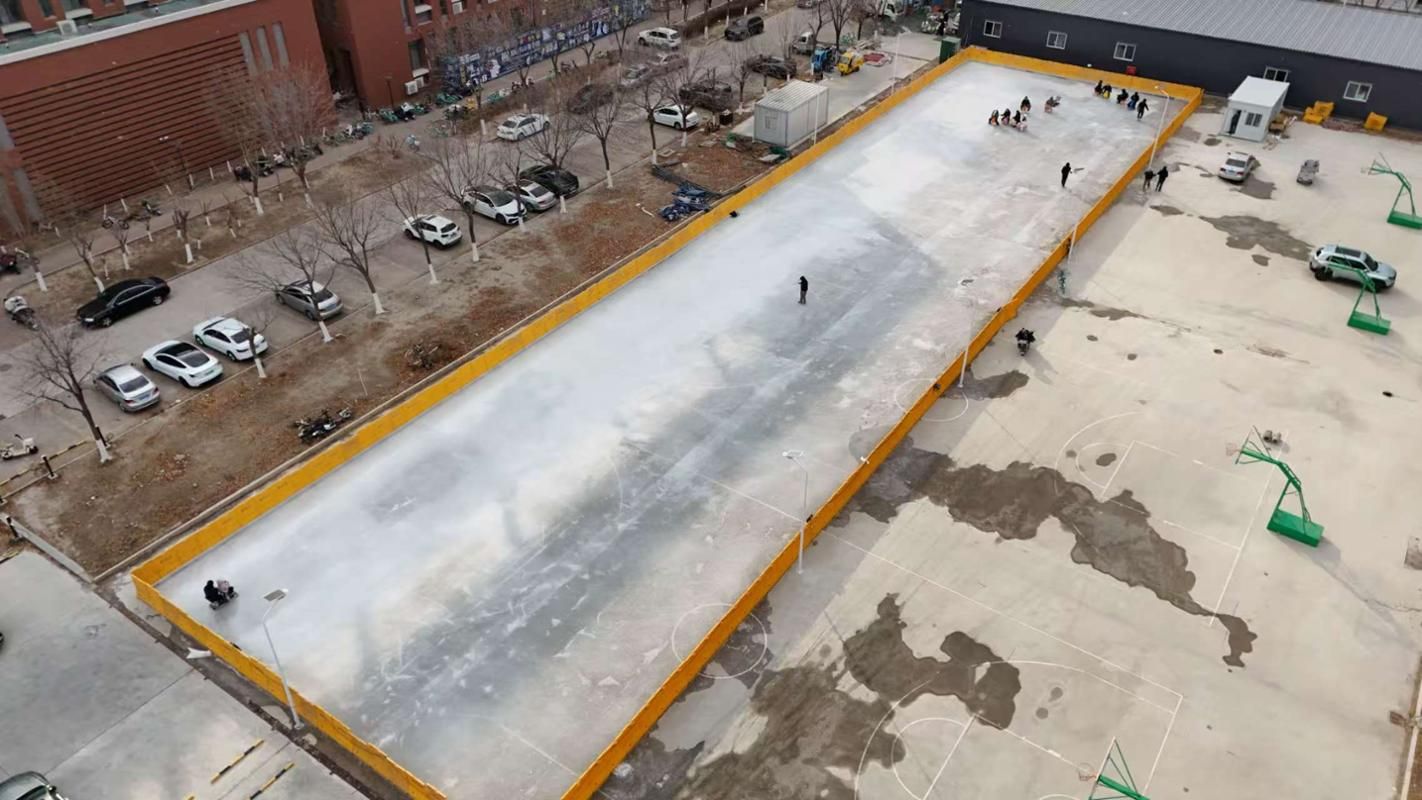 试运行 师生尽享冰雪快乐新葡京天津大学滑冰场开放(图4)